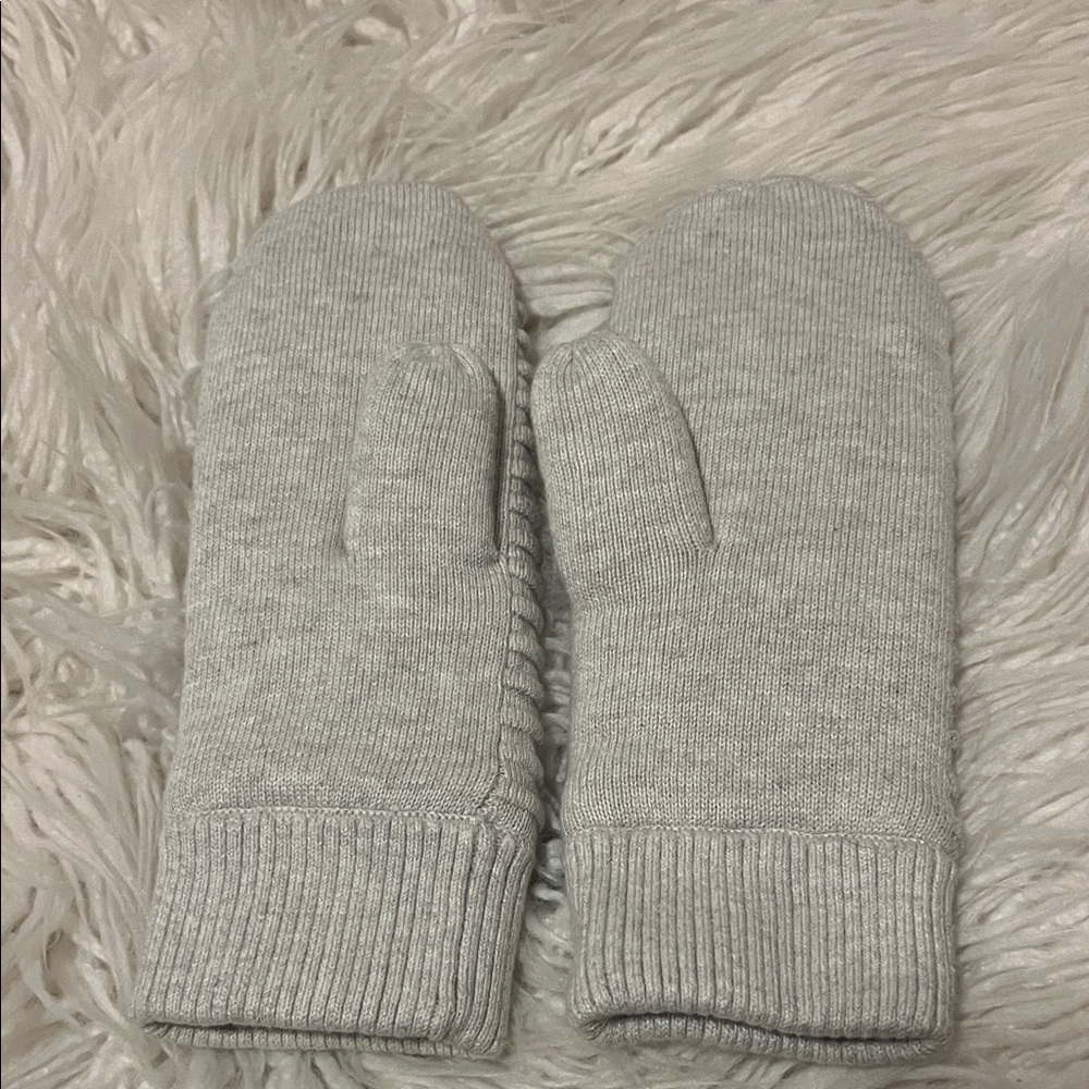 Lululemon Sweet and Sherpa Mittens - Picture 3 of 4